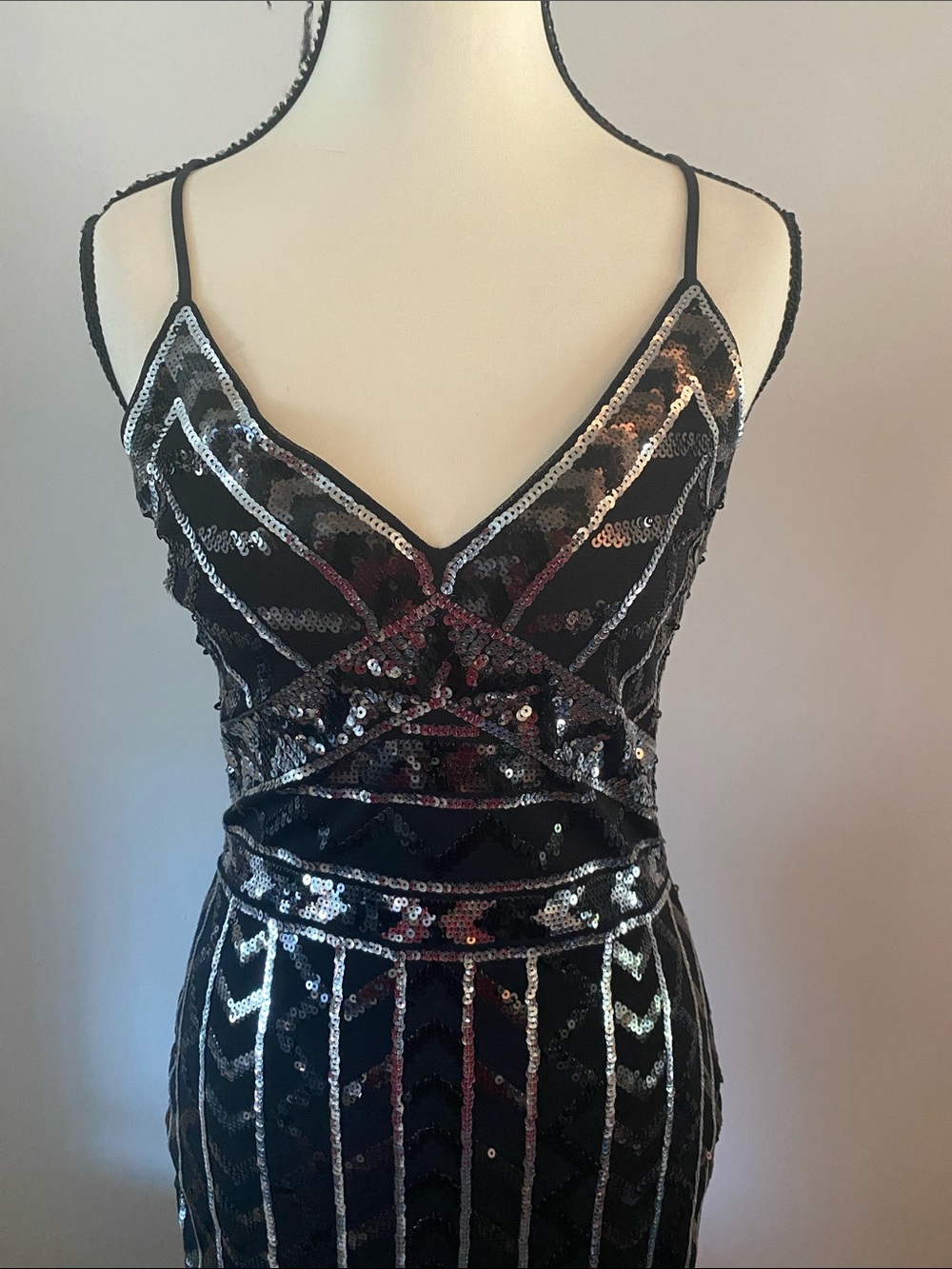 Express size XS sequined black/silver dress - Picture 2 of 7